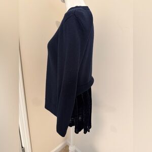 Elie Tahari Navy Women's Crew Neck Sweater